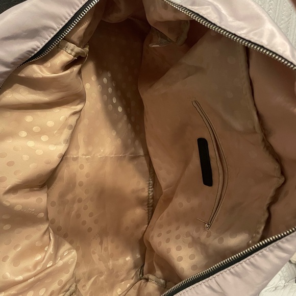 Steve Madden Elegant Light silver and Black Travel Bag - Picture 7 of 11